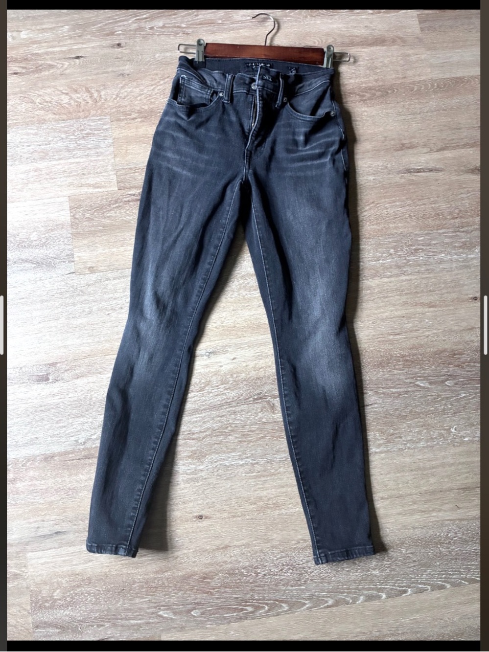 WOMENS SKINNY JEANS 👖 SIZE 25
